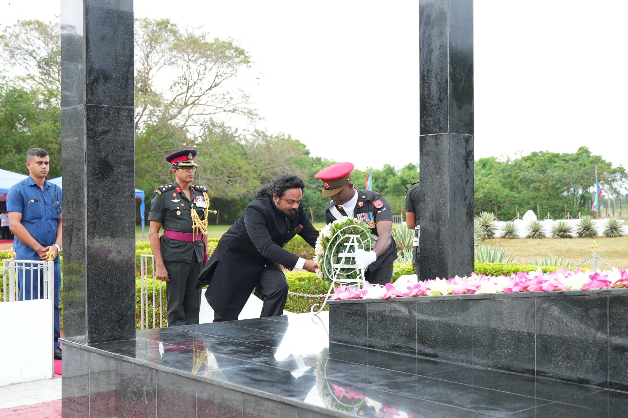 யாழில்.-உயிர்நீத்த-இந்திய-இராணுவத்தினருக்கு-அஞ்சலி