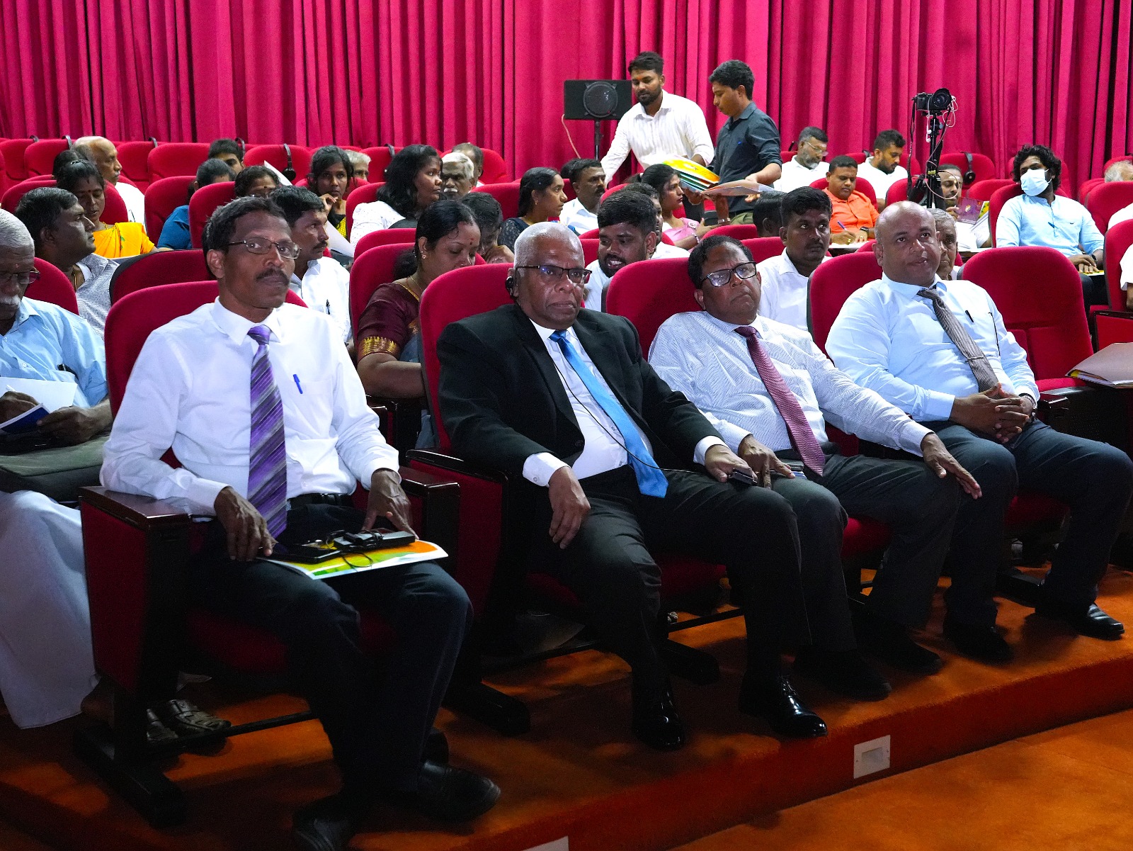 ஊழலை-ஒழிப்பதில்-அரசாங்கம்-உறுதியாக-உள்ளது