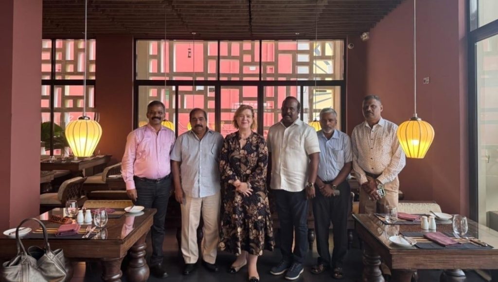 ஜனநாயக-தமிழ்-தேசிய-கூட்டணியினரை-சந்தித்த-கனேடியத்-தூதுவர்