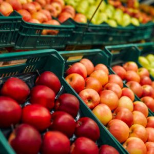 ஐரோப்பிய-ஆப்பிள்களில்-பூச்சிக்கொல்லி-காக்டெய்ல்கள்-கலந்திருப்பதாக-கூறுகிறது-புதிய-ஆய்வு