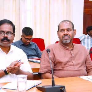 சுமந்திரன்-அழைப்பு:தகுதியில்லை-கஜேந்திரகுமார்!