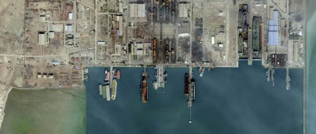 ஈரான்-பந்தர்-அப்பாஸ்-துறைமுகத்தில்-குண்டு-வெடிப்பு