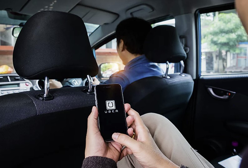 உபர் சுயமாக ஓட்டும் ரோபோ டாக்சிகளை சூரிச்சிற்கு கொண்டு வருகிறது