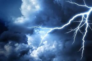 மின்னல் தாக்கம் குறித்து பொதுமக்களுக்கு எச்சரிக்கை