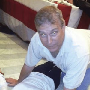 முன்னாள்-இளவரசர்-ஆண்ட்ரூ-அமெரிக்காவில்-சாட்சியமளிக்க-வேண்டும்-–-இங்கிலாந்து-பிரதமர்