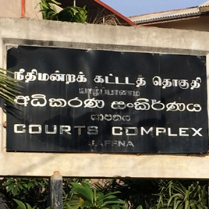 யாழில்.சிறுமியின்-கை-துண்டிக்கப்பட்ட-சம்பவம்-–-மருத்துவர்களை-கைது-செய்ய-பின்னடிக்கும்-பொலிஸார்