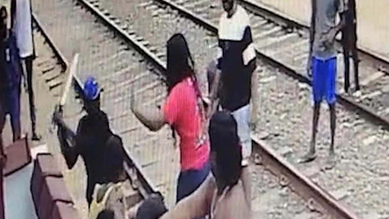 கிரிக்கெட் மட்டையால் அடித்துக் கொல்லப்பட்ட இளைஞன்!