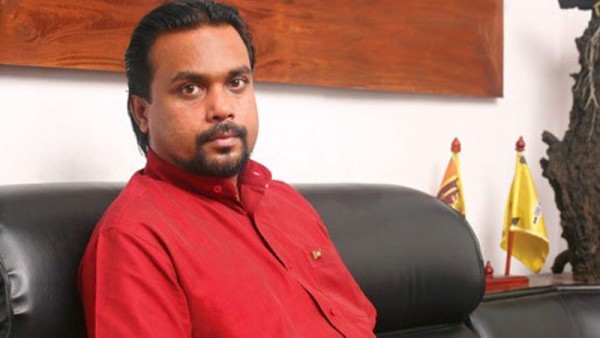 நாடாளுமன்ற வளாகத்திற்கு அருகிலுள்ள போர்வீரர் நினைவுத் தூபிக்கு அருகில் கடந்த 18 ஆம் திகதி இடம்பெற்ற