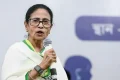 தோற்றாலும் முதலமைச்சர் பதவியில் இருந்து விலக மறுக்கும் மமதா – அரசமைப்பு கூறுவது என்ன?