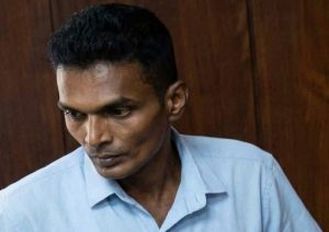 டிக்கோயா இரட்டைக் கொலை வழக்கின் சந்தேகநபர் பொலிஸ் காவலில் இருந்து தப்பியோடியுள்ளார். கண்டி வைத்தியசாலையில் அனு