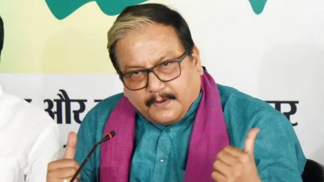 நாடாளுமன்ற உறுப்பினர் மனோஜ் ஜா