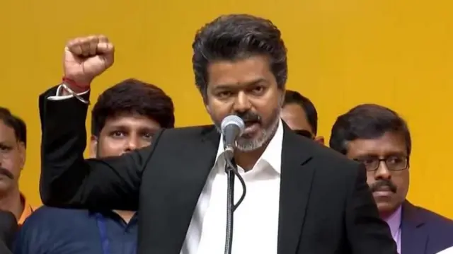 தமிழ்நாடு முதலமைச்சராக தவெக தலைவர் விஜய் பதவியேற்றார்.