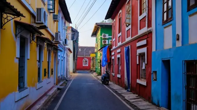 Tourism, Goa, Srilanka