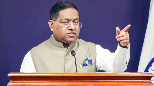 மத்திய கிழக்கில் இந்திய கப்பல் தாக்கி மூழ்கடிப்பு – என்ன இருந்தது? மாலுமிகள் கதி என்ன?