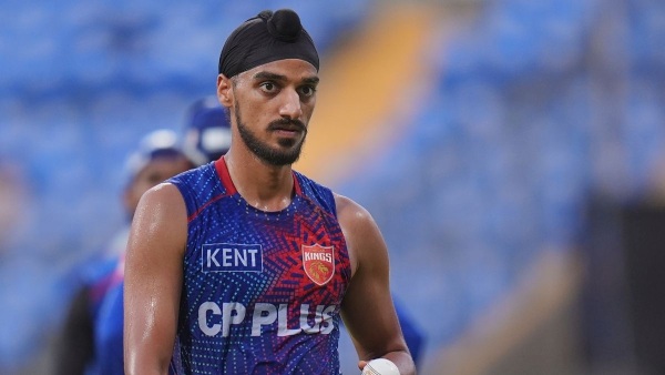 Arshdeep Singh Embroiled in Fan Spat Online Amid Ongoing Tilak Varma Controversy Arshdeep Singh Embroiled in Fan Spat Online Amid Ongoing Tilak Varma Controversy