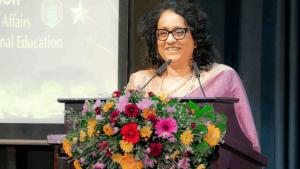 நாம் எதிர்பார்க்கும் மனப்பாங்கு ரீதியாக வளர்ச்சி அடைந்த, நாகரிகமான பிரஜை உருவாவதற்குத் தேவையான அடித்தளம் பாடசா