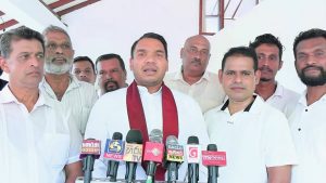 அரசு திருடர்களின் கூடாரம்; நிதி மாயம், ஜனாதிபதியும் மத்திய வங்கியும் நித்திரை – நாமல் எம்.பி.