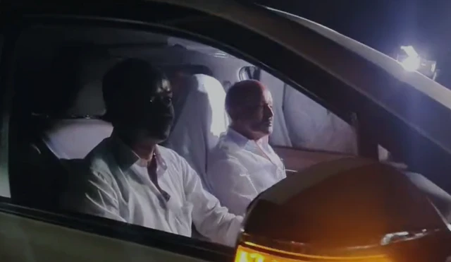 புதுச்சேரி தனியார் விடுதியில் அதிமுக எம்.எல்.ஏ.க்கள் – தமிழக அரசியலில் என்ன நடக்கிறது?