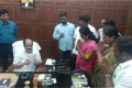 அதிமுக எம்.எல்.ஏ.க்கள் 3 பேர் திடீர் ராஜிநாமா – என்ன நடக்கிறது?