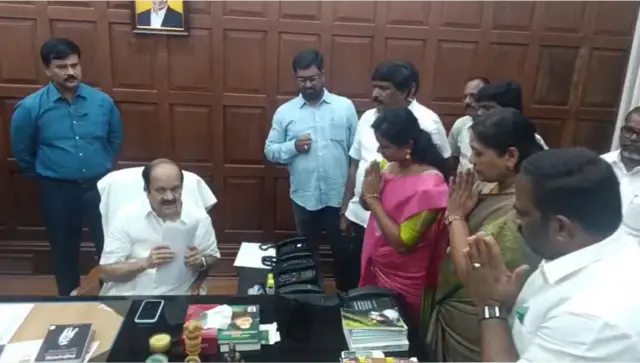 அதிமுக எம்.எல்.ஏ.க்கள் 3 பேர் திடீர் ராஜிநாமா – என்ன நடக்கிறது?