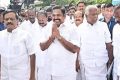 தன்னை சட்​டப்​பேரவை அதிமுக தலை​வ​ராக அறிவிக்கக்​கோரி முன்​னாள் அமைச்​சர் எஸ்​.பி.வேலுமணி அளித்த கடிதத்தை ஏற்​க