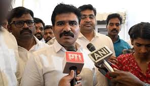 குதிரை பேரம் நடத்த வேண்​டிய அவசி​யம் தவெக​வுக்கு இல்​லை. அதற்​கான தேவை​யும் எழவில்லை என்று அமைச்​சர்