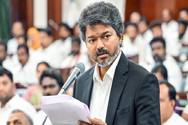 தமிழக முதலமைச்சராகப் பொறுப்பேற்றுள்ள விஜய், தனது அமைச்சரவையில் உள்ள அமைச்சர்களுக்கான துறைகளை இன்று (மே 16,