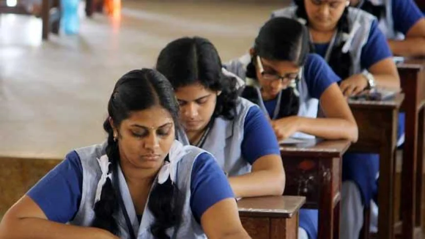 தமிழ்நாடு அரசின் பள்ளிக்கல்வித் துறையின் பாடத்திட்டத்தை பின்பற்றும் பிளஸ்-2 மாணவர்களுக்கான பொதுத்தேர்வு இன்று