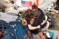 NASA Artemis II பயணத்தில் மனிதன் சென்ற மிகத் தொலைவான விண்வெளிப் பயணத்தை முடித்து வீரர்கள்