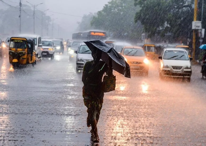இலங்கையின் பல மாகாணங்களுக்கு வளிமண்டலவியல் திணைக்களம் கடும் மழை எச்சரிக்கை விடுத்துள்ளது. மேல், சப்ரகமுவ, மத்த