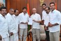ஆட்சி அமைக்க ஆளுநரிடம் தவெக உரிமை கோரியது: முதல்வராக விஜய் நாளை பதவியேற்பு