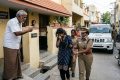70 வயது முதியவருடன் இளம் பெண் உல்லாசமாக இருந்துவிட்டு, அவரது வீட்டில் இருந்து 6 சவரன்