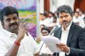 அதிமுக மீண்டும் ஒருங்கிணைந்துக் கொண்டிருக்கும் நிலையில், அதிமுகவில் இருந்து விஜயபாஸ்கர் தவெகவில் ஐக்கியமாக உள்