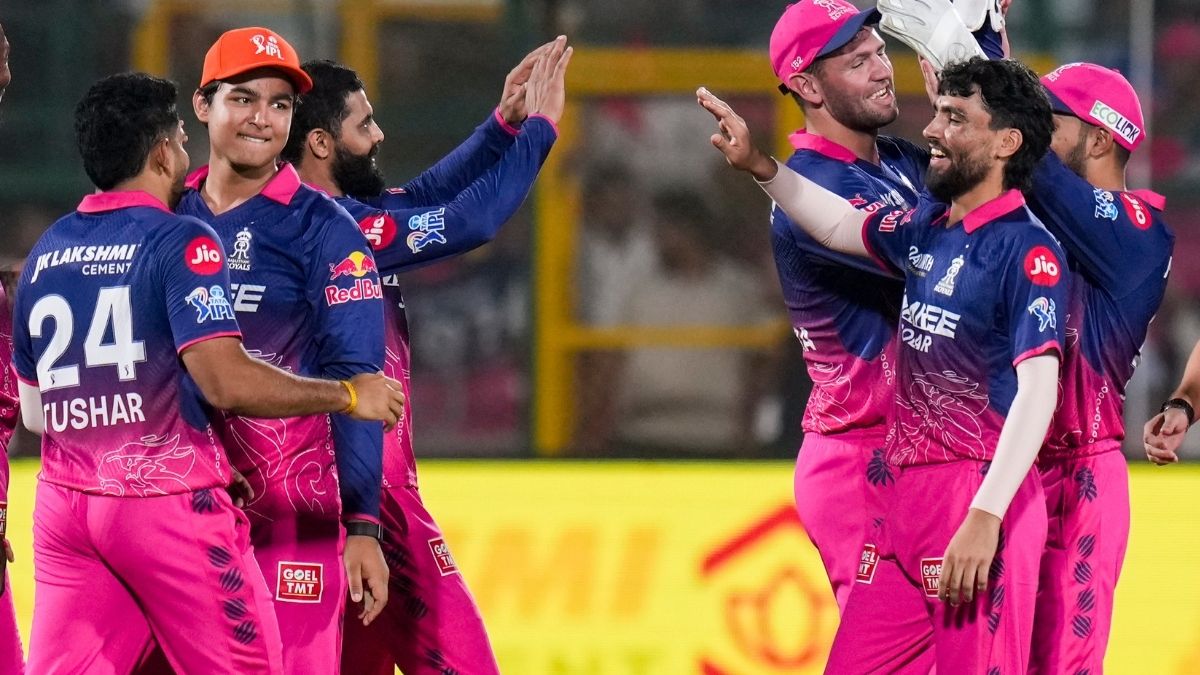 IPL 2026: ஐபிஎல் வரலாற்றில் முதல் அணியாக ராஜஸ்தான் ராயல்ஸ் பரிதாபம்.. ரன்களை வழங்கி மோசமான சாதனை