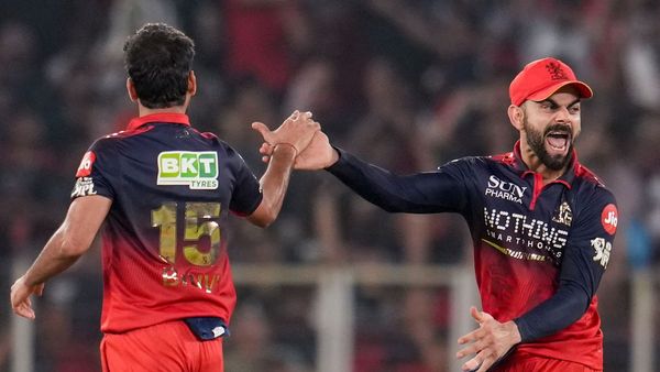 IPL 2026- Virat Kohli Nears 1000 IPL Runs Against Mumbai Indians As