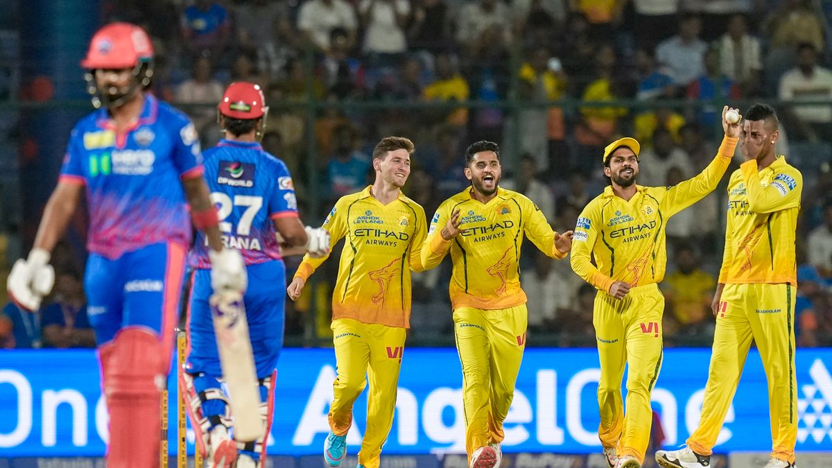 CSK vs DC: ஆட்டத்தையே மாற்றிய பந்து.. ராகுலை வீழ்த்திய பின் அகில் ஹொசைன் செய்த முகமூடி கொண்டாட்டம்