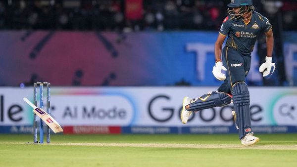 IPL 2026 Qualifier 1: Sai Sudharsan hits wicket in a unlucky manner
