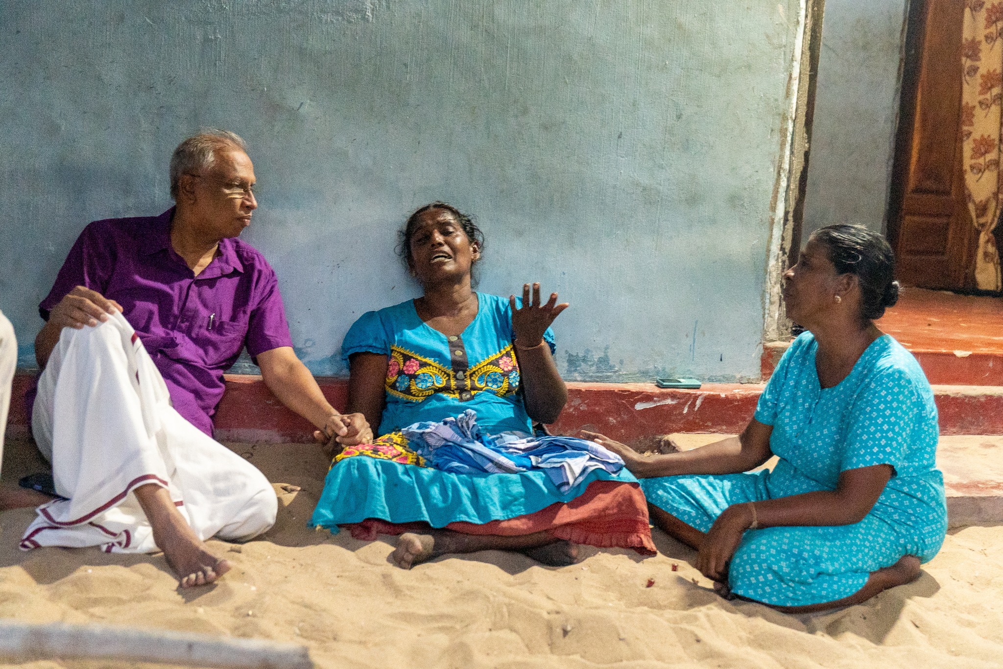 இன்றுவரை பாதிக்கப்பட்டவர்களுக்காக எந்தவொரு எந்தவொரு விடயத்தையும் கடற்தொழில் அமைச்சரும் யாழ்மாவட்ட ஆளும் கட்சி