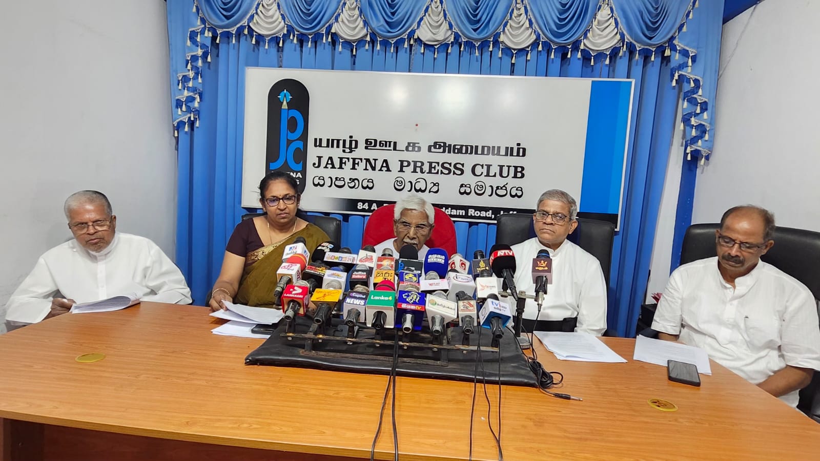 செய்யறிவு உலகில் செம்மொழித் தமிழும் தமிழரும்”