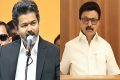 தமிழகத்தில் ஆட்சி மாற்றம் ஏற்பட்டுள்ள நிலையில், புதிய முதலமைச்சர் விஜய் இன்று மதியம் சென்னை சித்தரஞ்சன்