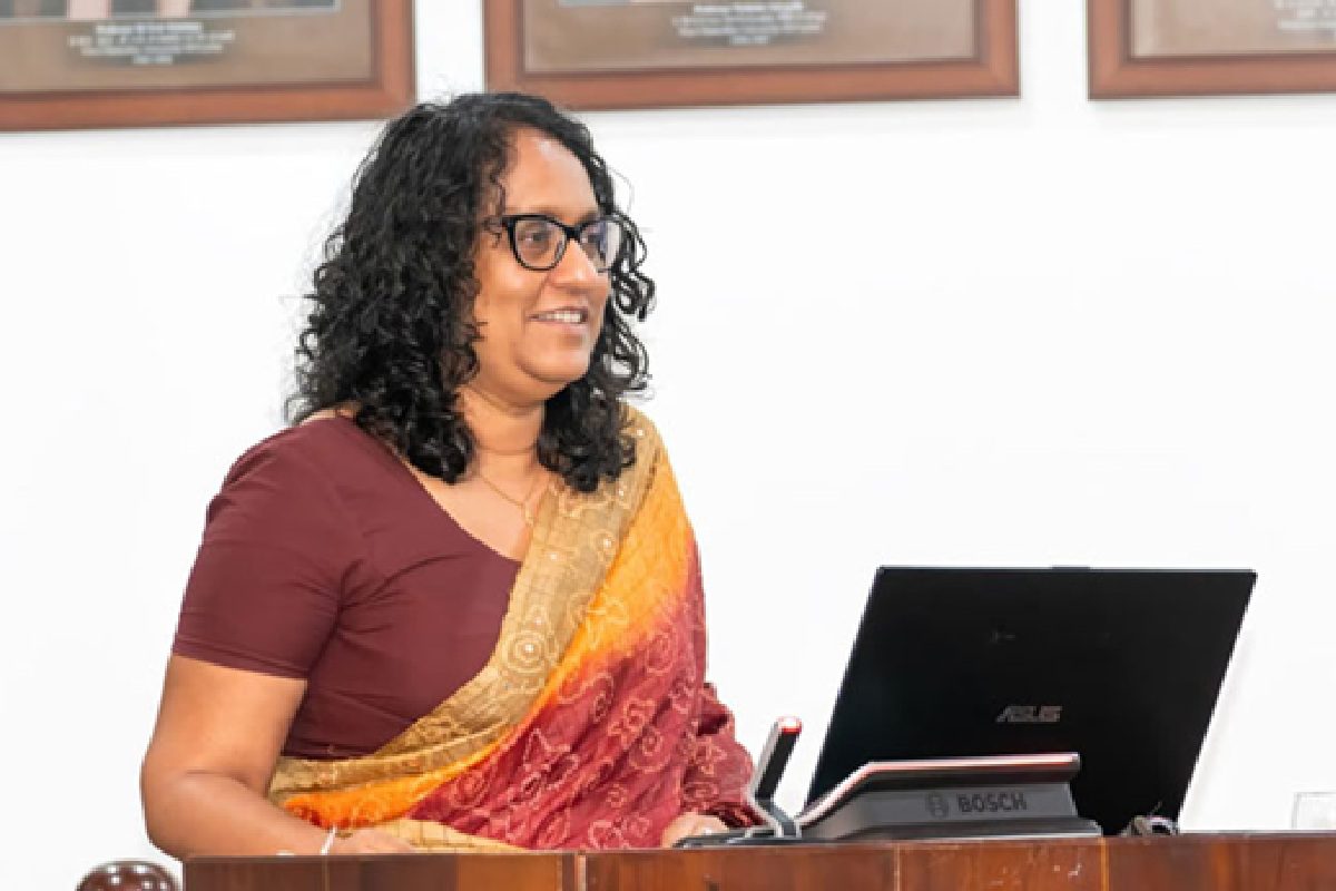 செயற்கை நுண்ணறிவு எதிர்காலத்தை கொள்கை மற்றும் அறநெறிகளுடன் வடிவமைக்க வேண்டும்: பிரதமர் ஹரினி அமரசூரிய வலியுறுத்தல்