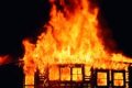 House on fire at night மட்டக்களப்பு நகரில் அமைந்துள்ள யூனியன் வங்கிக் கிளையில் இன்று