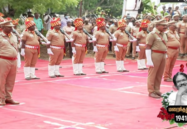 தமிழ் சினிமாவின் முகவரியை மெட்ராஸ் ஸ்டுடியோக்களில் இருந்து தென்மாவட்டத்து மண் வாசனைக்கும், கிராமத்து மனிதர்களு