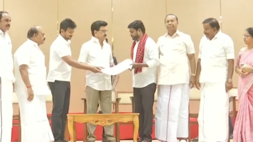 திமுக தயவில் தான் தற்போது தவெகவின் விஜய் ஆட்சி நடைபெறுவதாக ஸ்டாலின் தெரிவித்துள்ளார்.