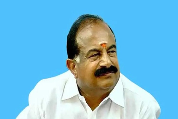 ஈரோடு மாவட்டம் பவானி தொகுதி அதிமுக சட்டமன்ற உறுப்பினரும், முன்னாள் அமைச்சருமான கே.சி.கருப்பண்ணன் அண்மையில் நடை