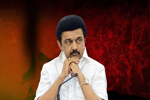 தமிழகத்தின் நிதிநிலை குறித்த வெள்ளை அறிக்கையின் 12-ஆவது ஸ்லைடை (Slide 12) வெளியிட்டுப் பேசிய நிதி